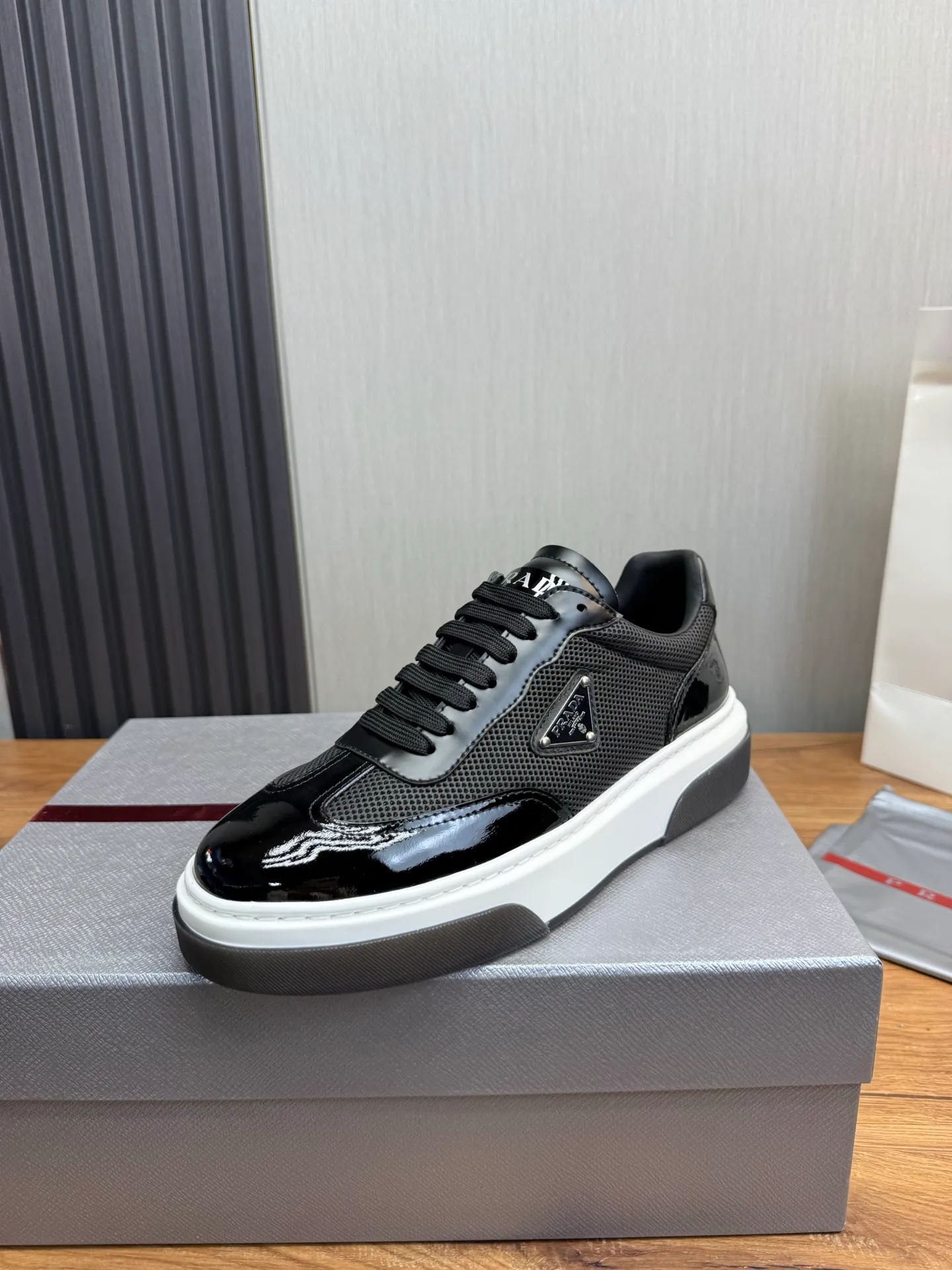 Men's shoes 💰600💰 [PRADA] Popular men's shoes shipped 👏Official website synchronized ⬆️Original cowhide fabric + cowhide lining, 1⃣️:1⃣️reproduction, original sole, 38-45 (45. Customized, non-refundable)